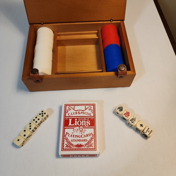 Vintage Double Lions Poker Set. - Picture 3 of 14